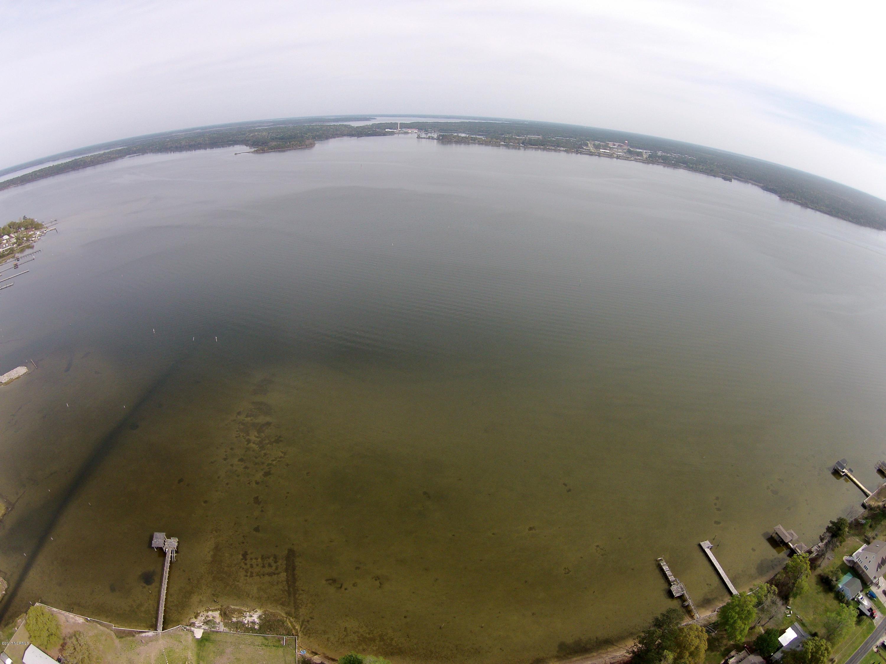 185 Hall Point Road Sneads Ferry, NC 28460 - Photo 3 of 17 185 Hall Point