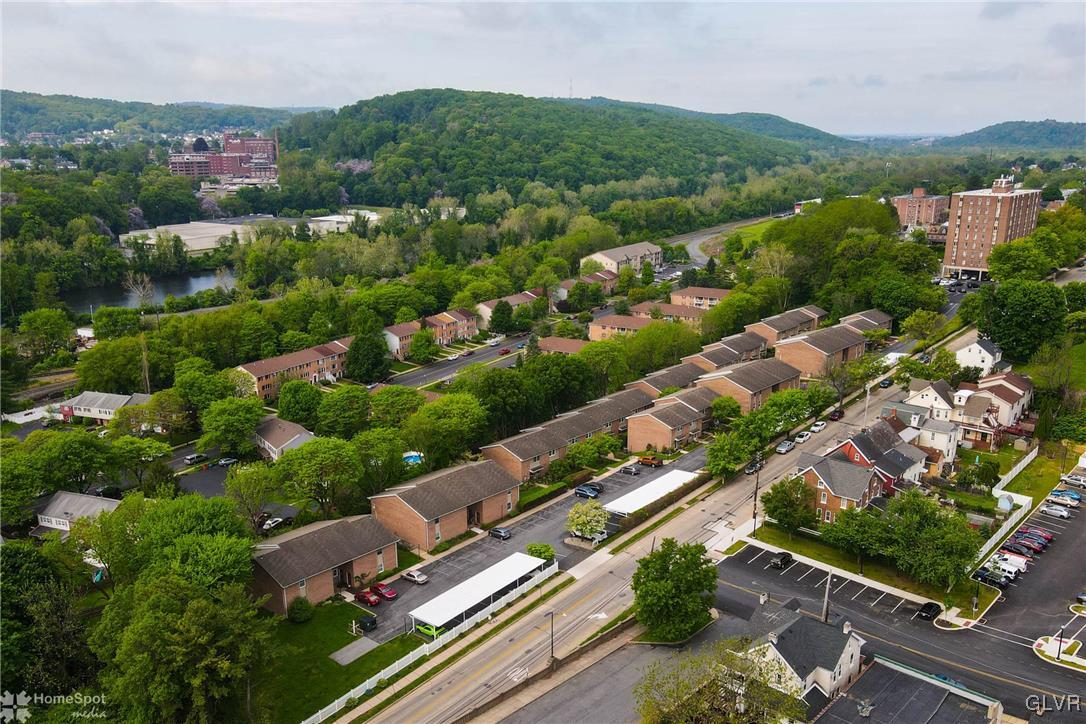 335 Spring Street Bethlehem, PA 18018 - Photo 3 of 42 Gallery Image 3