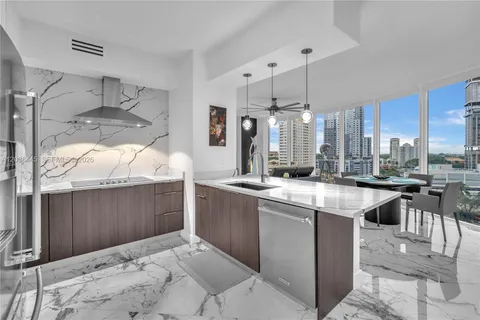 $1,295,000 | 333 Las Olas Way, Unit 1207, Fort Lauderdale, FL 33301