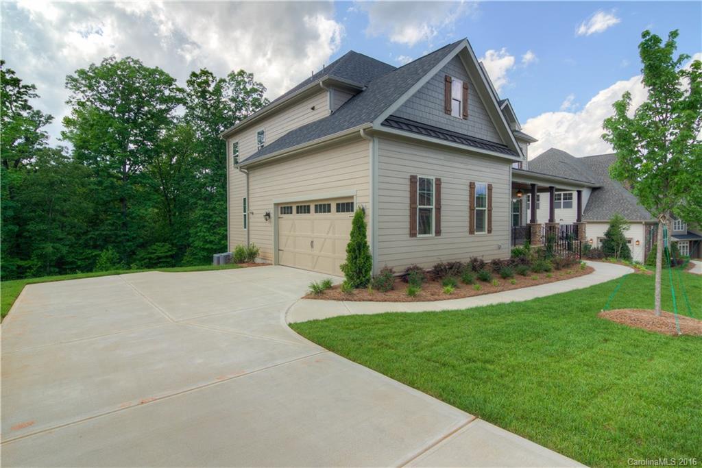 133 Forsythia Lane, Unit 686 Tega Cay, SC 29708 - Photo 2 of 24 Gallery Image 2
