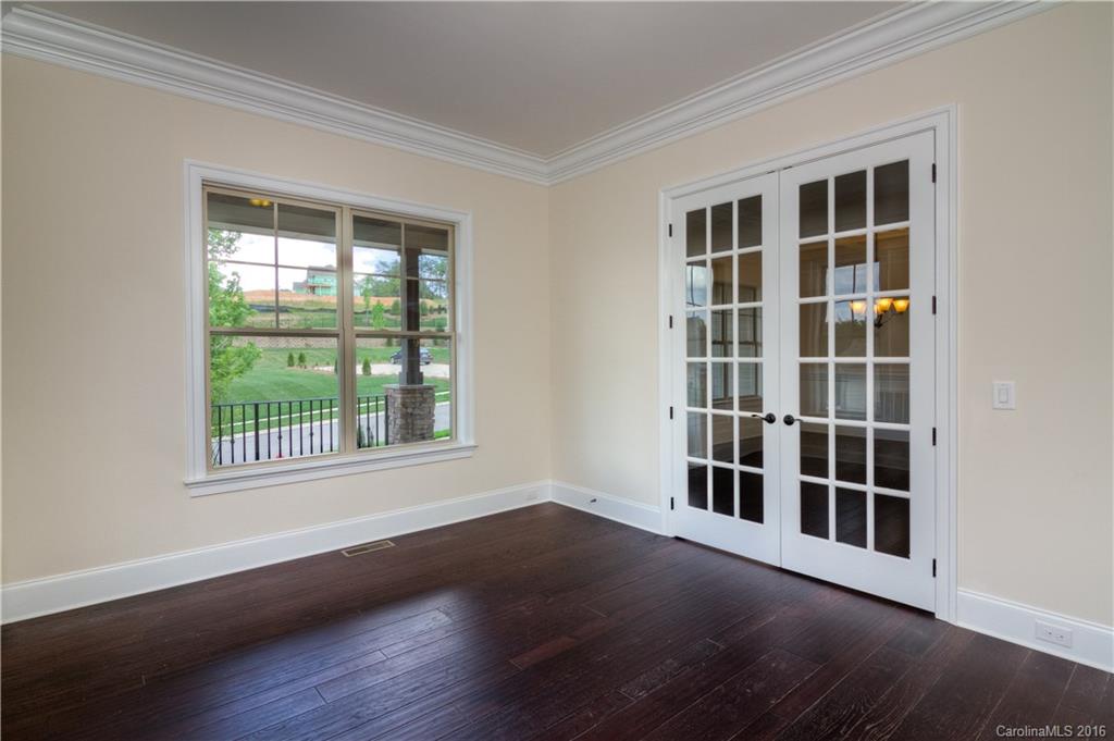 133 Forsythia Lane, Unit 686 Tega Cay, SC 29708 - Photo 5 of 24 Gallery Image 5