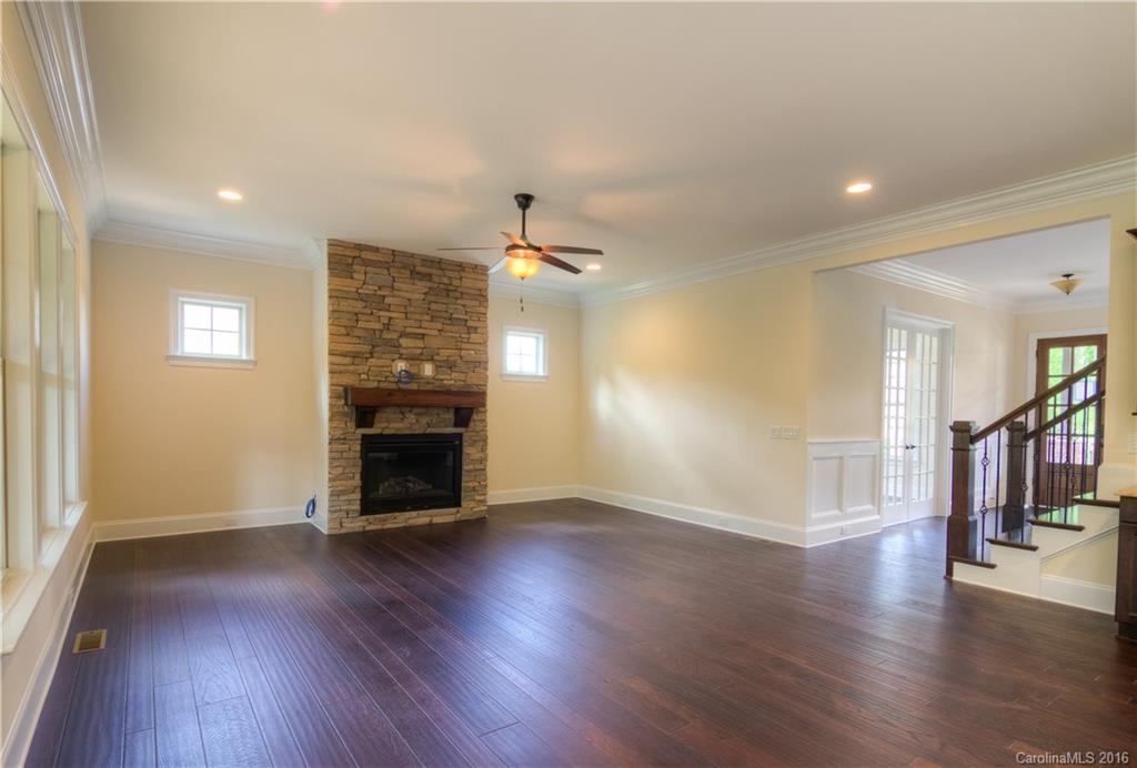 133 Forsythia Lane, Unit 686 Tega Cay, SC 29708 - Photo 7 of 24 Gallery Image 7