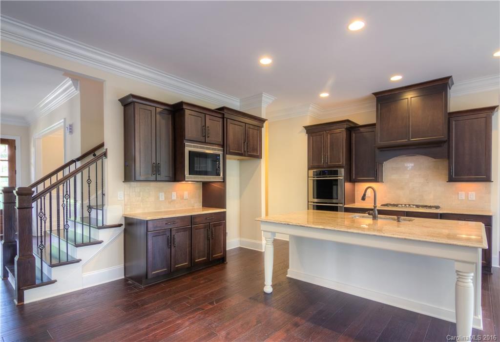 133 Forsythia Lane, Unit 686 Tega Cay, SC 29708 - Photo 8 of 24 Gallery Image 8
