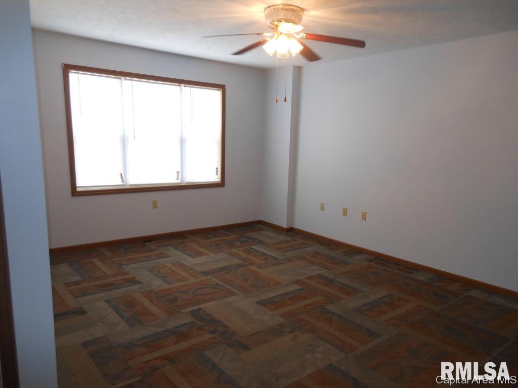 309 Federal Way Springfield, IL 62702 - Photo 3 of 21