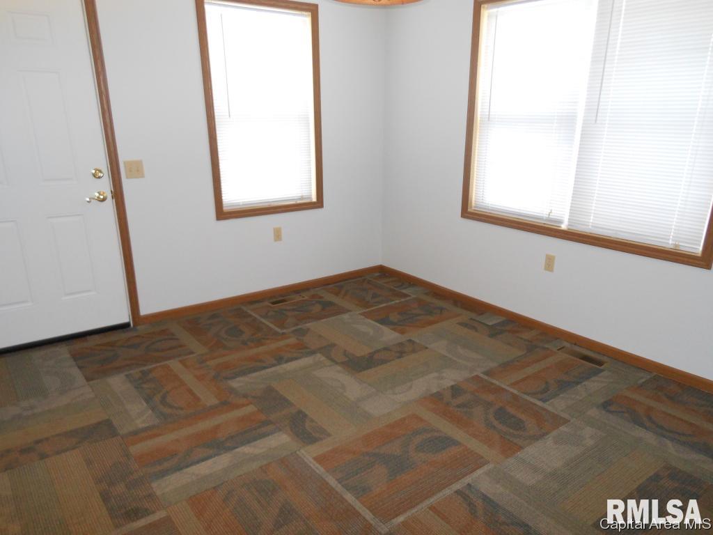 309 Federal Way Springfield, IL 62702 - Photo 5 of 21