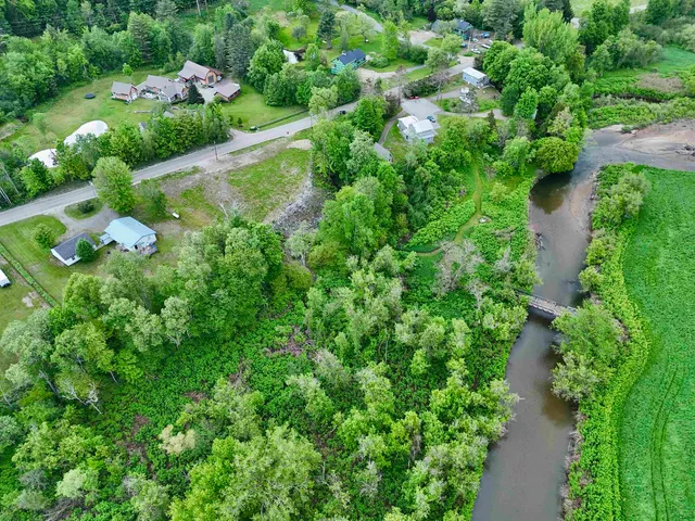 $470,000 | 859 River Road, Stowe, VT 05672