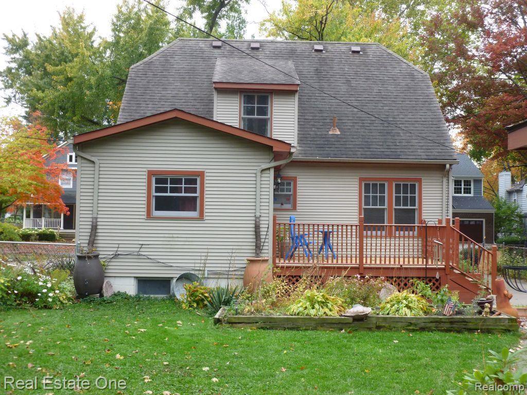 323 Highland Avenue Rochester, MI 48307 - Photo 6 of 35 Rear View