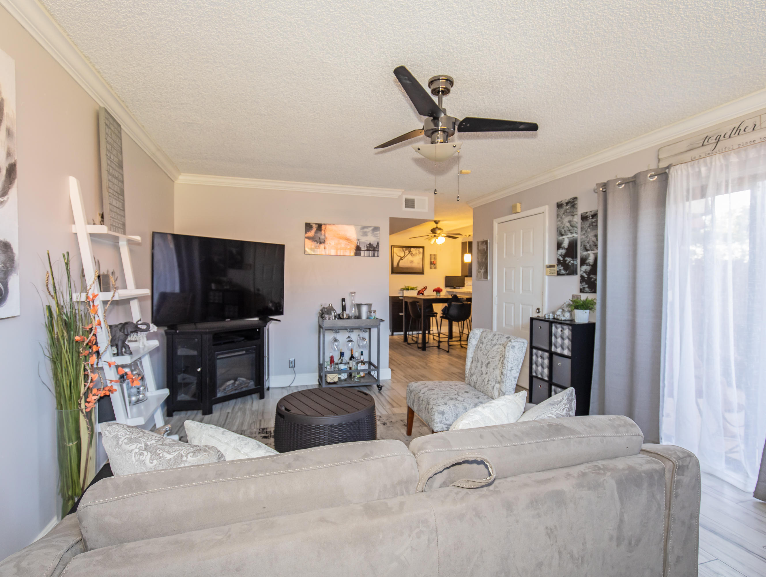 8377 Trent Court, Unit B Boca Raton, FL 33433 - Photo 6 of 19 LIVING 2