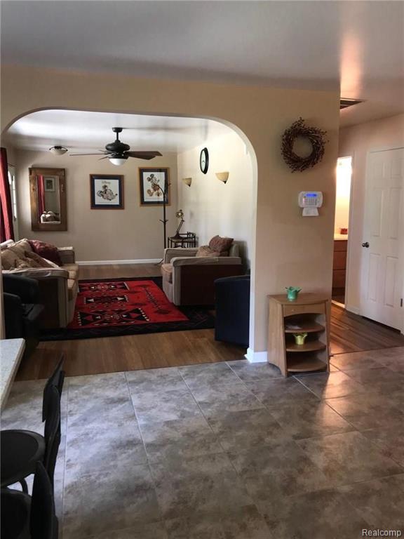 18893 Haggerty Road Belleville, MI 48111 - Photo 5 of 44