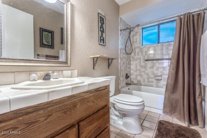 8475 Fossil Creek Road Strawberry, AZ 85544 - Photo 17 of 26 Guest Bath