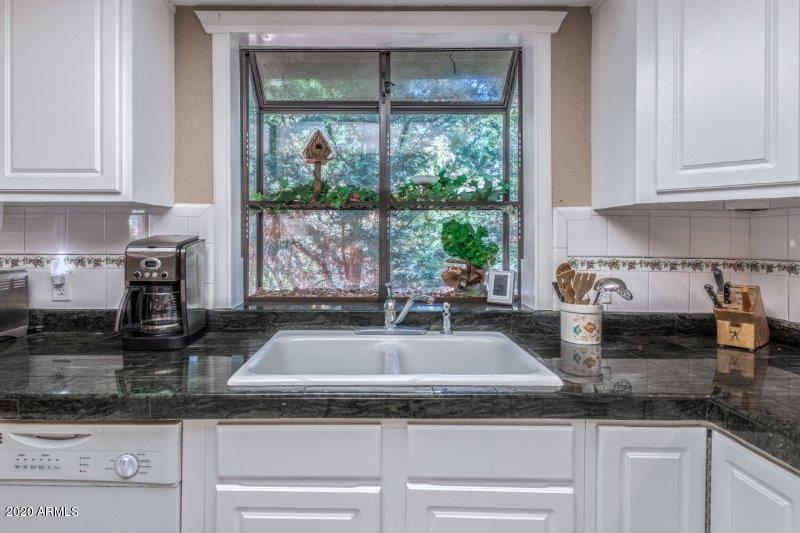 8475 Fossil Creek Road Strawberry, AZ 85544 - Photo 6 of 26 Kitchen (3)