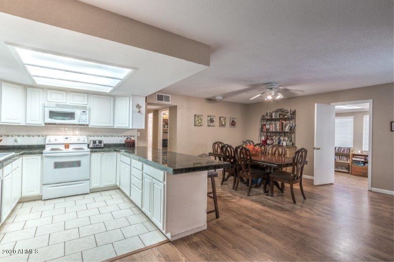 8475 Fossil Creek Road Strawberry, AZ 85544 - Photo 7 of 26 Kitchen & Family Room