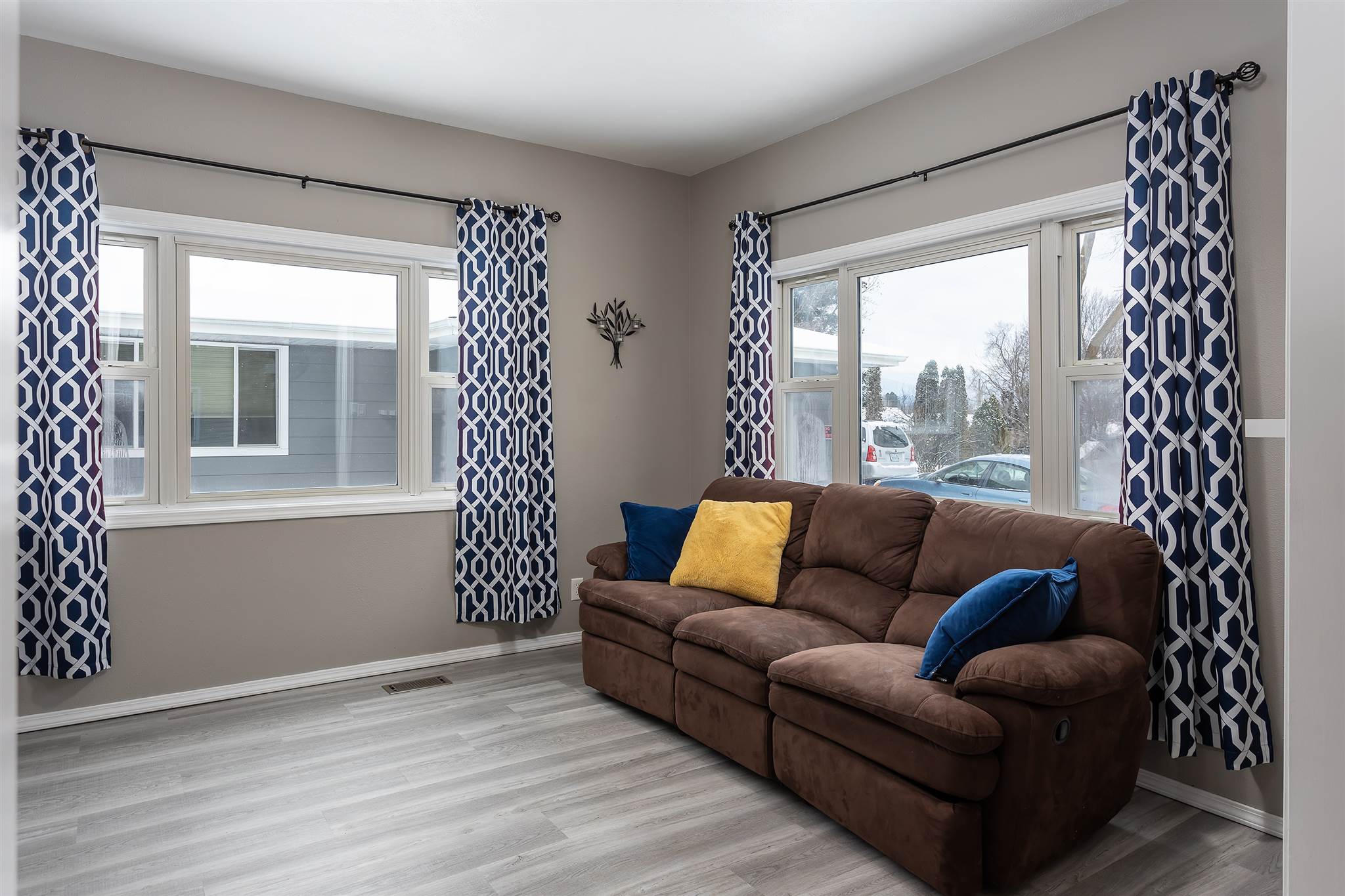 228 North Bannen Road Spokane Valley, WA 99216 - Photo 3 of 30