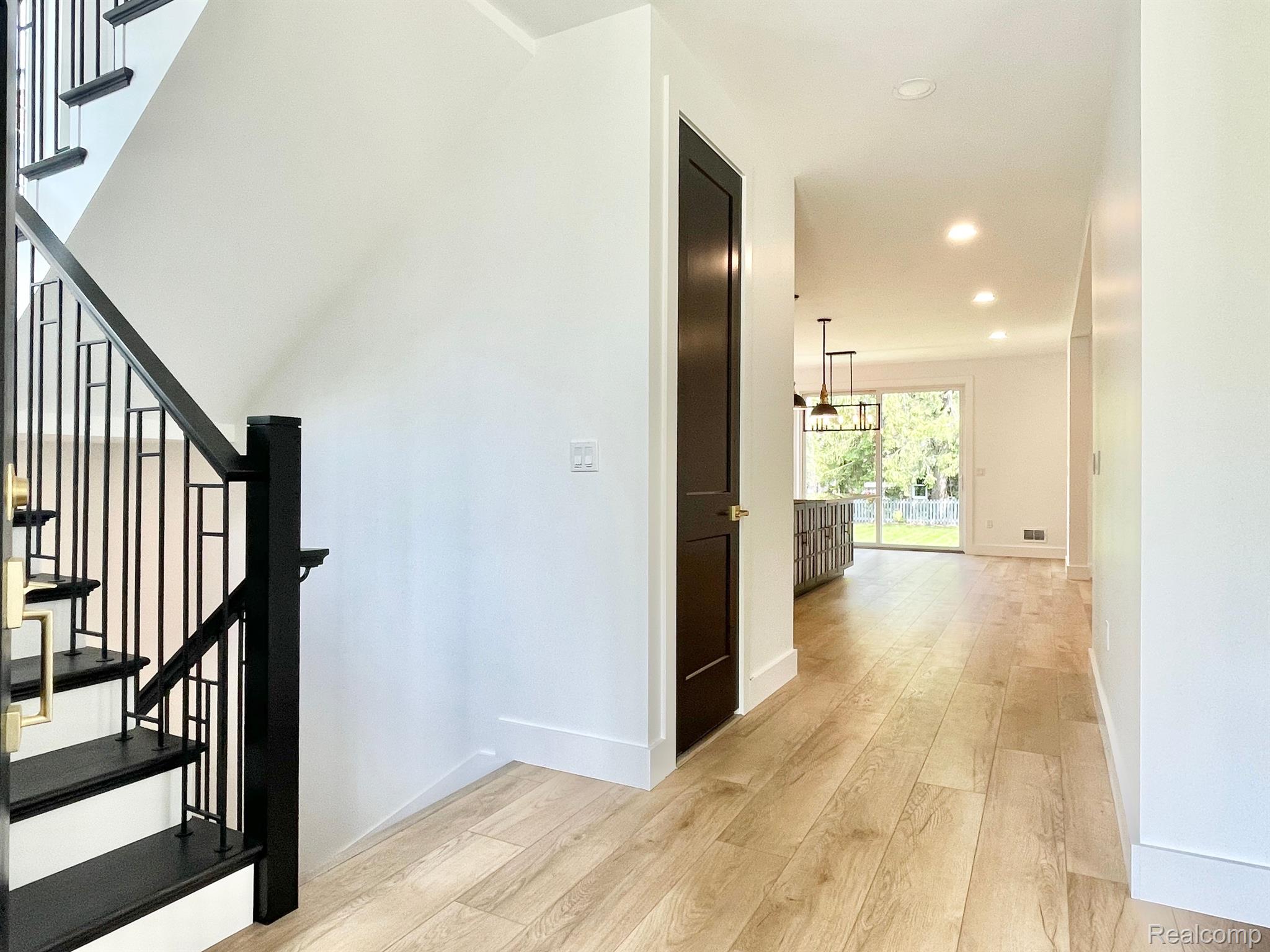 357 Maywood Avenue Rochester, MI 48307 - Photo 7 of 55 View from foyer