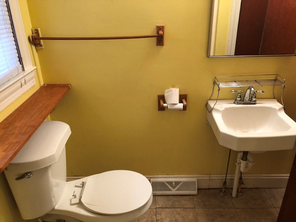 265 Parretts Dead End Road Clarksville, VA 23927 - Photo 12 of 20 Bathroom 1