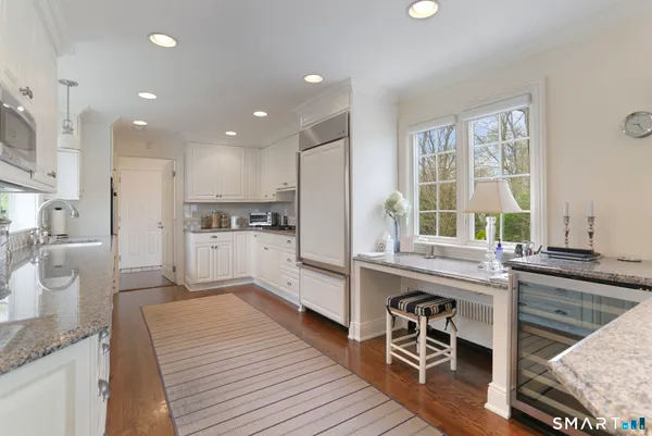 $5,795,000 | 25 Lakewood Circle North, Greenwich, CT 06830