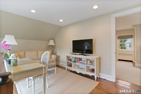 $5,795,000 | 25 Lakewood Circle North, Greenwich, CT 06830