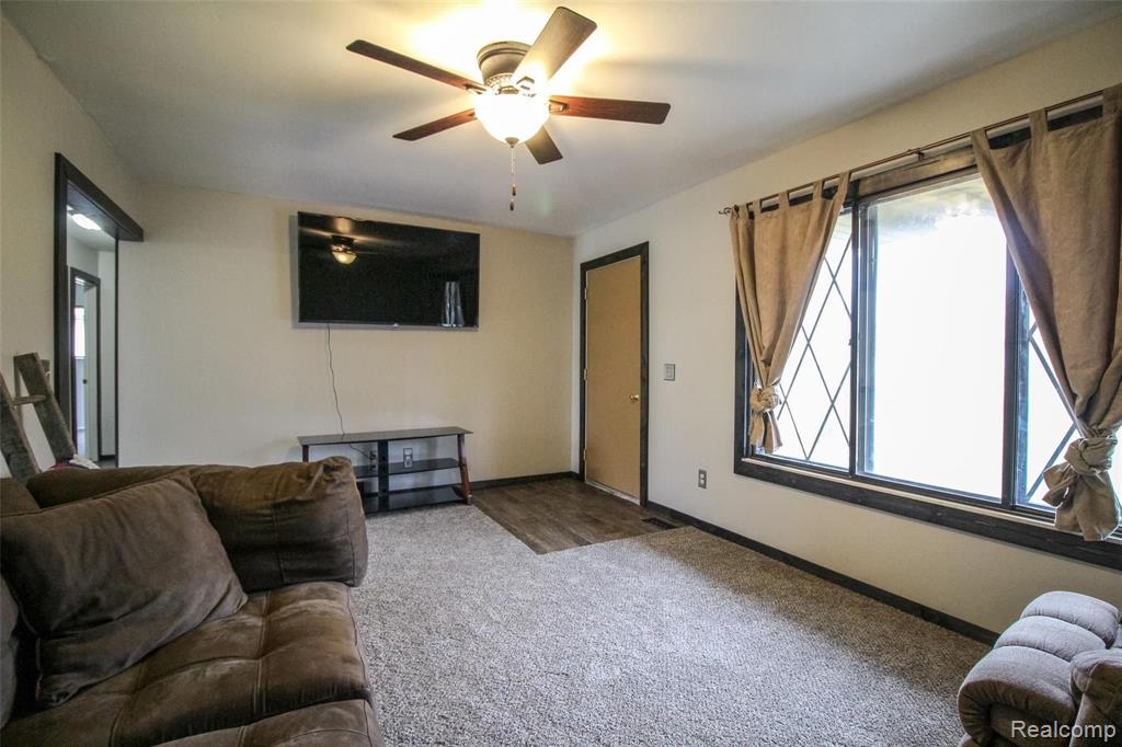 10218 Duffield Road Montrose, MI 48457 - Photo 4 of 20