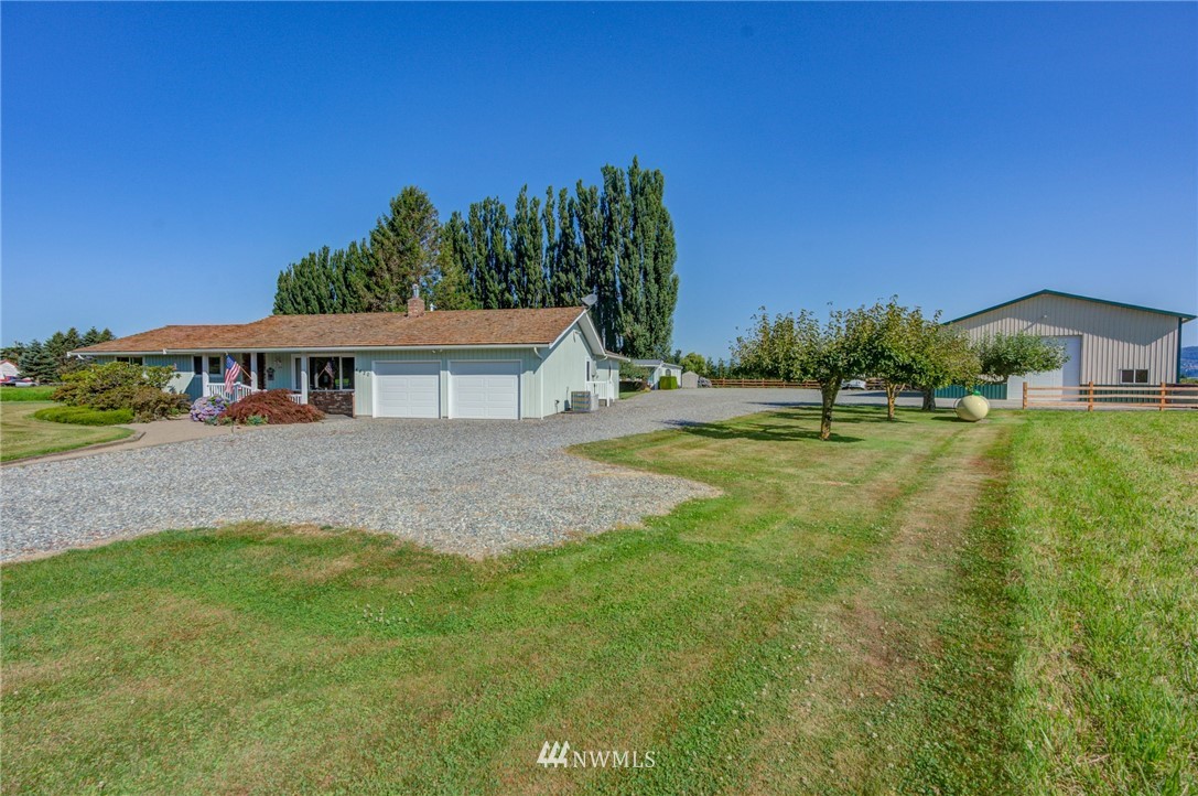 4420 Reese Hill Road Sumas, WA 98295 - Photo 1 of 25