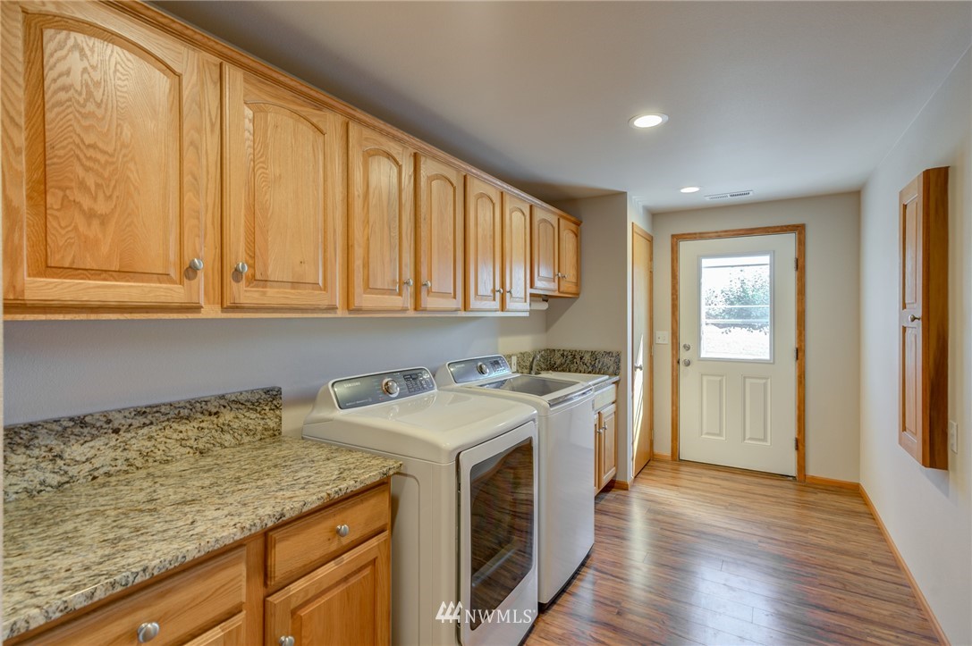 4420 Reese Hill Road Sumas, WA 98295 - Photo 11 of 25
