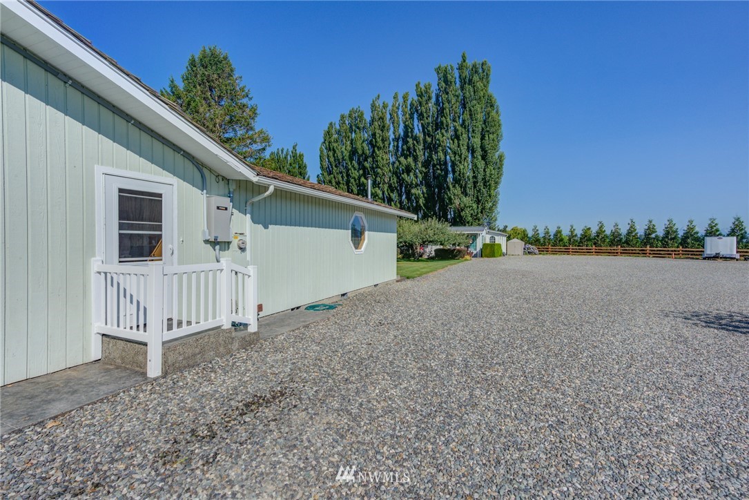 4420 Reese Hill Road Sumas, WA 98295 - Photo 19 of 25