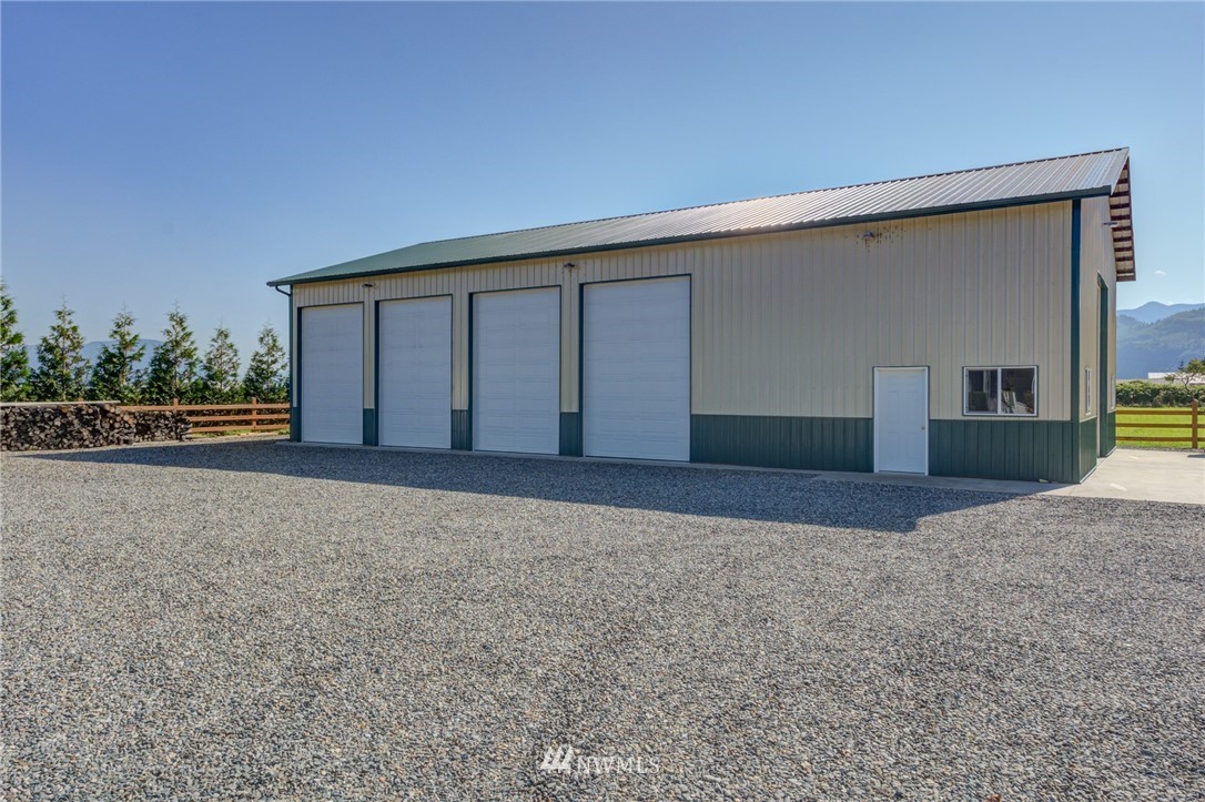 4420 Reese Hill Road Sumas, WA 98295 - Photo 3 of 25