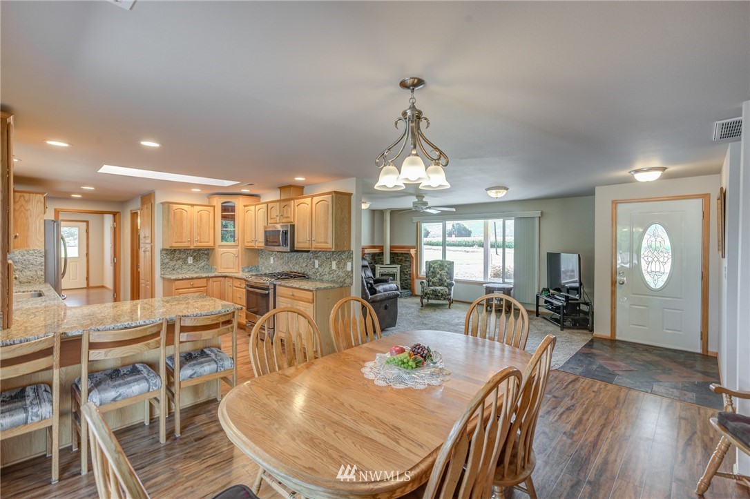 4420 Reese Hill Road Sumas, WA 98295 - Photo 9 of 25