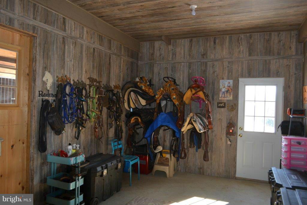 1455 Telegraph Road Rising Sun, MD 21911 - Photo 18 of 27 Insulated 12x20 Tack Room