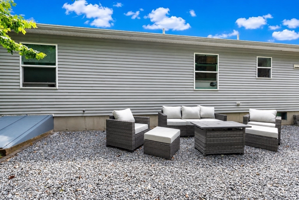 155 Fitch Road Clinton, MA 01510 - Photo 5 of 25