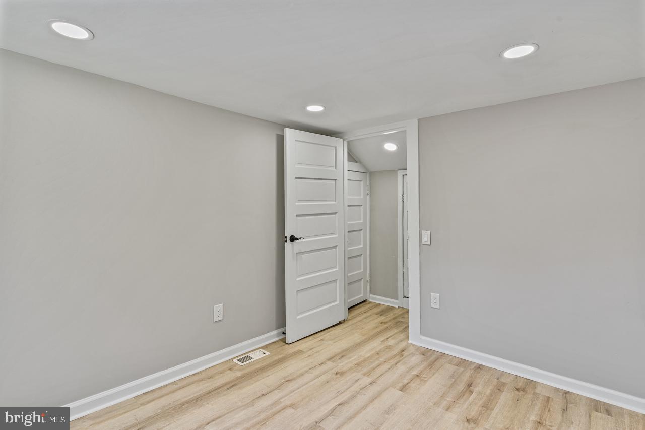 6008 Addison Road Capitol Heights, MD 20743 - Photo 5 of 32 Gallery Image 5