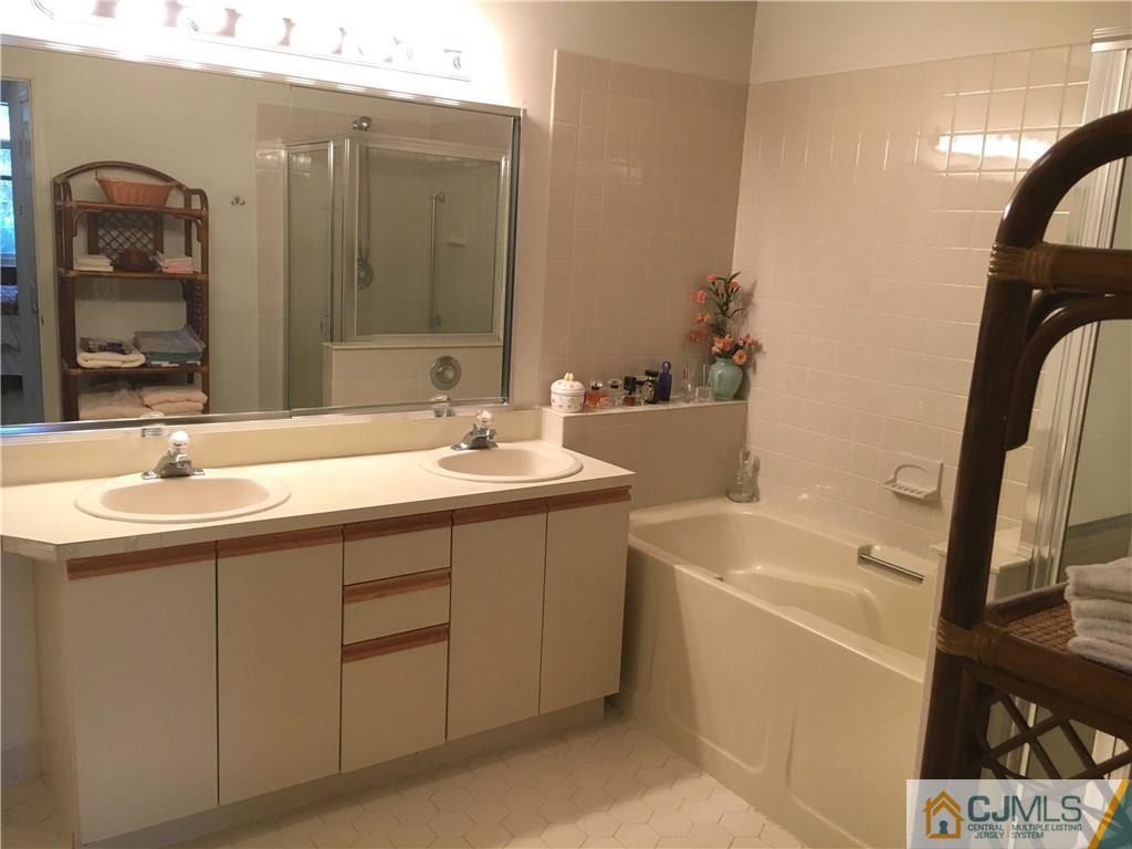 110 B Winthrop Road Monroe Township, NJ 08831 - Photo 18 of 25 Gallery Image 18