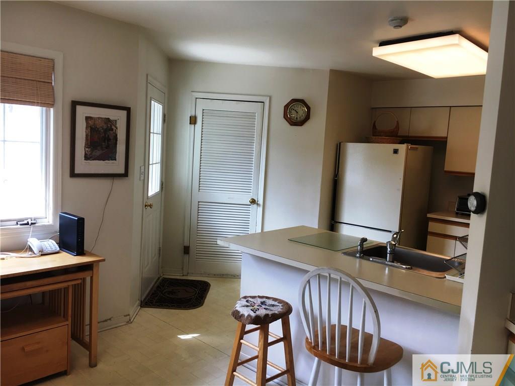 110 B Winthrop Road Monroe Township, NJ 08831 - Photo 10 of 25 Gallery Image 10