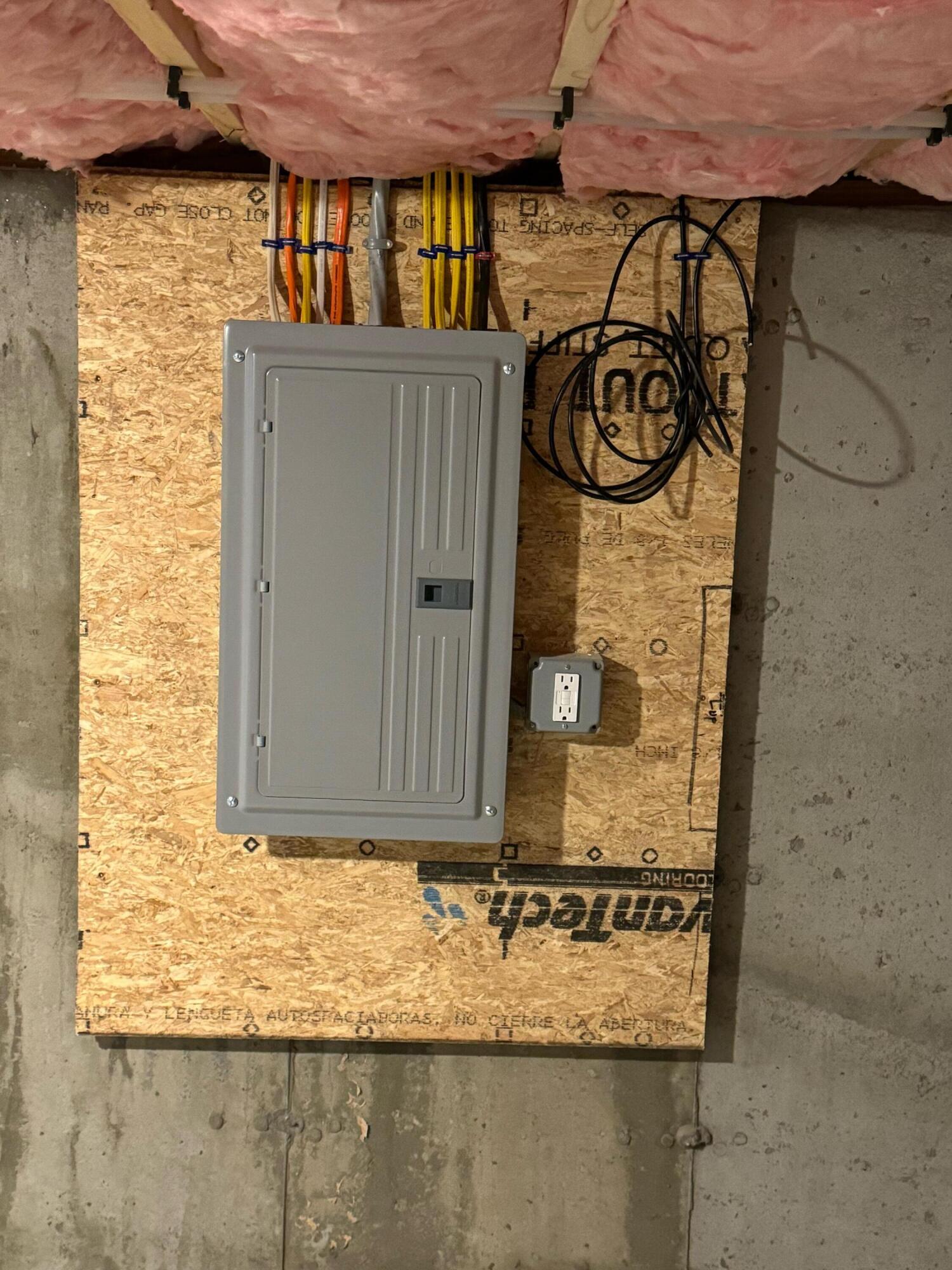 994 Portland Road, Unit 15 Saco, ME 04072 - Photo 16 of 18 Electrical Panel