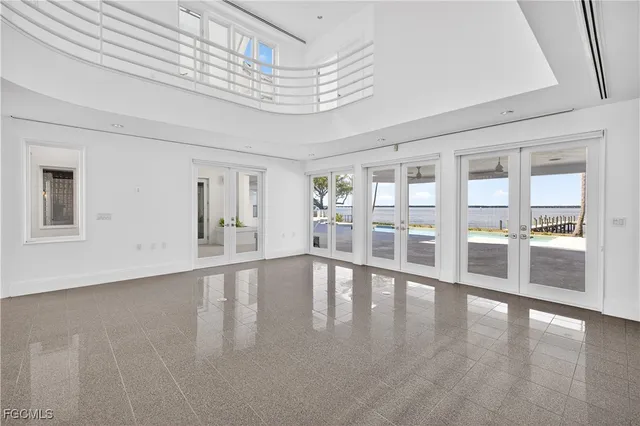 $4,750,000 | 3402 West Riverside Drive, Fort Myers, FL 33901