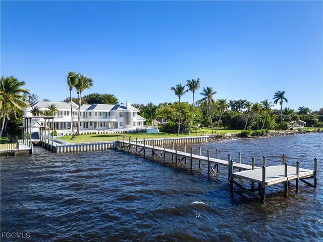 $4,750,000 | 3402 West Riverside Drive, Fort Myers, FL 33901