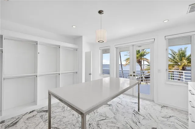 $4,750,000 | 3402 West Riverside Drive, Fort Myers, FL 33901