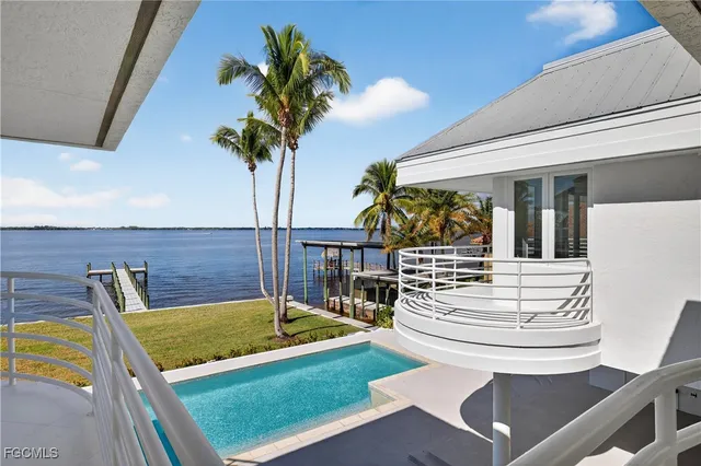$4,750,000 | 3402 West Riverside Drive, Fort Myers, FL 33901
