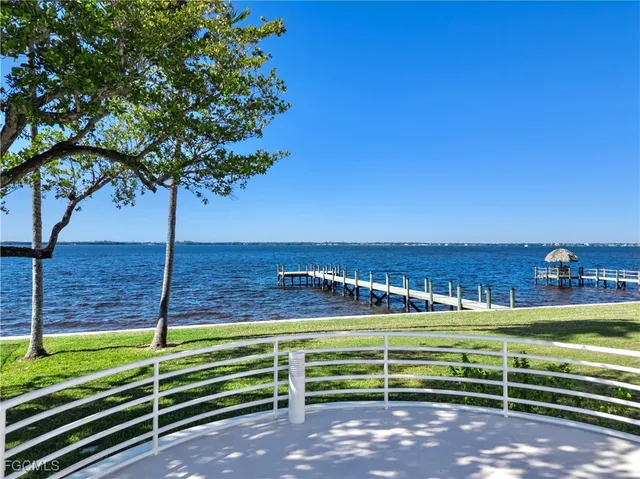 $4,750,000 | 3402 West Riverside Drive, Fort Myers, FL 33901