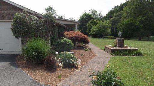 140 Rose Road Kingston, TN 37763 - Photo 8 of 12 140 rose front walk