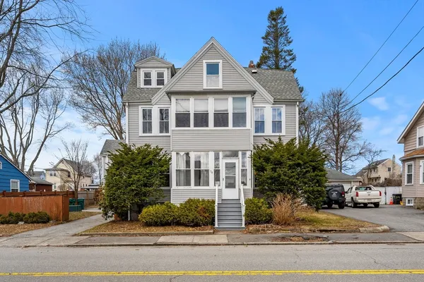 $875,000 | 76 Myrtle Street, Lynn, MA 01905