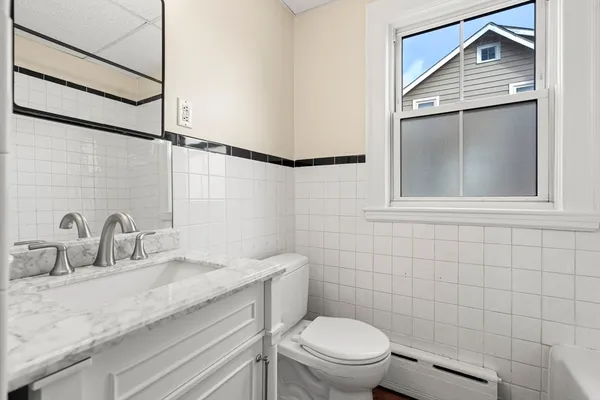 $875,000 | 76 Myrtle Street, Lynn, MA 01905