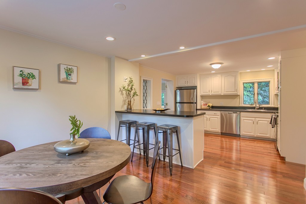 11 Hilltop Road Billerica, MA 01821 - Photo 14 of 24 Gallery Image 14
