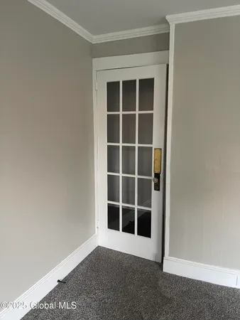 $1,975 | 42 Mechanic Street, Hoosick Falls, NY 12090