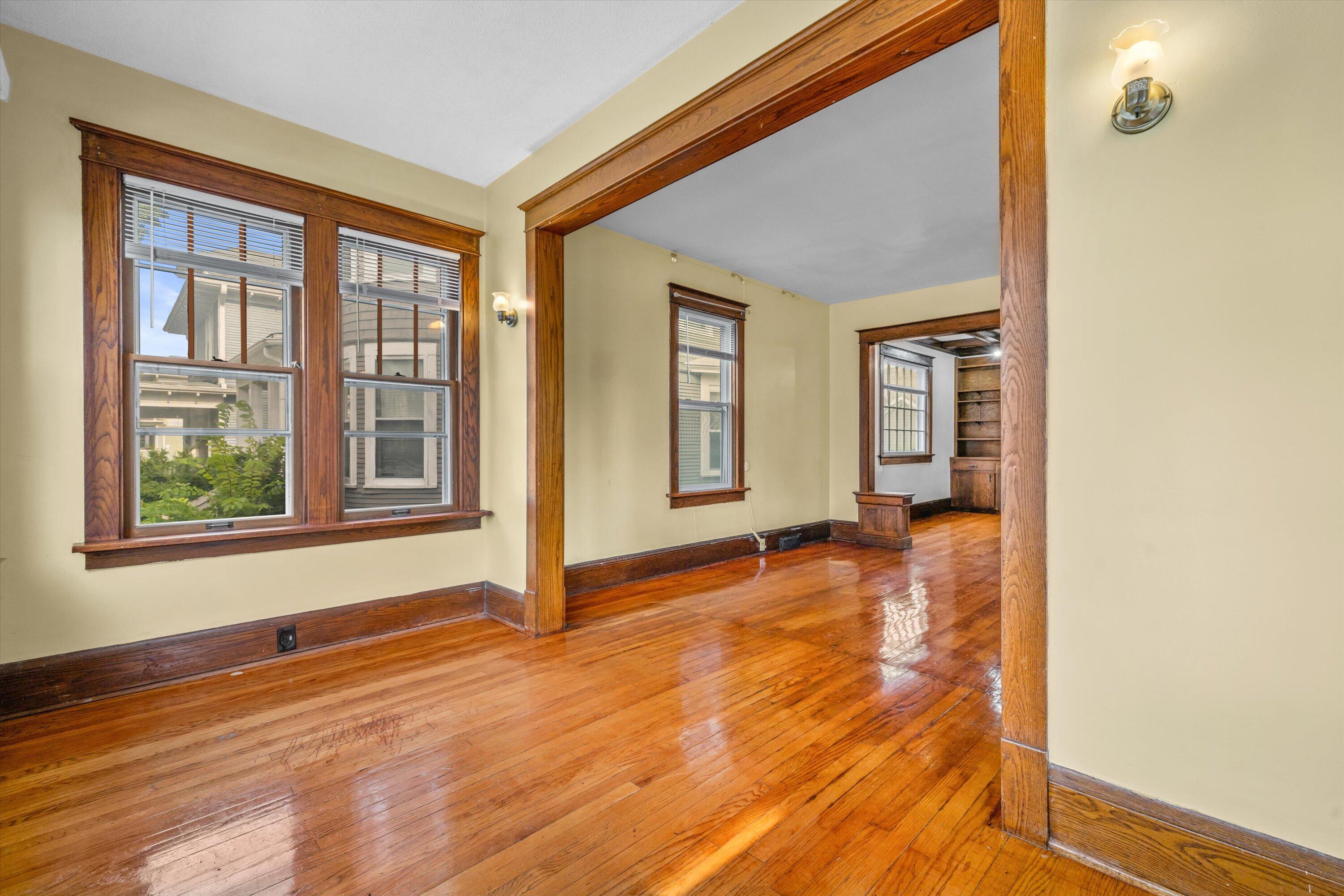 2816 Wright Avenue Racine, WI 53405 - Photo 7 of 25 Beautiful Woodwork