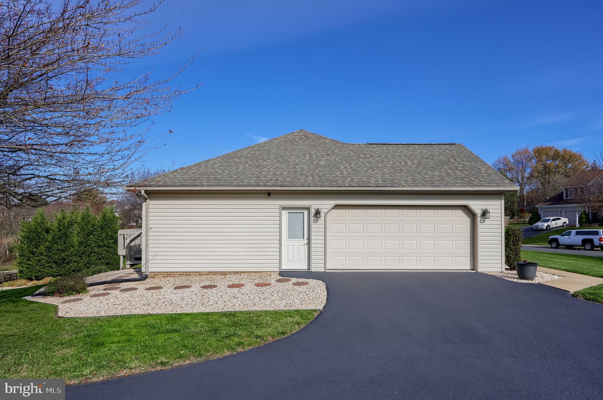 35 Field Lane Lititz, PA 17543 - Photo 9 of 13