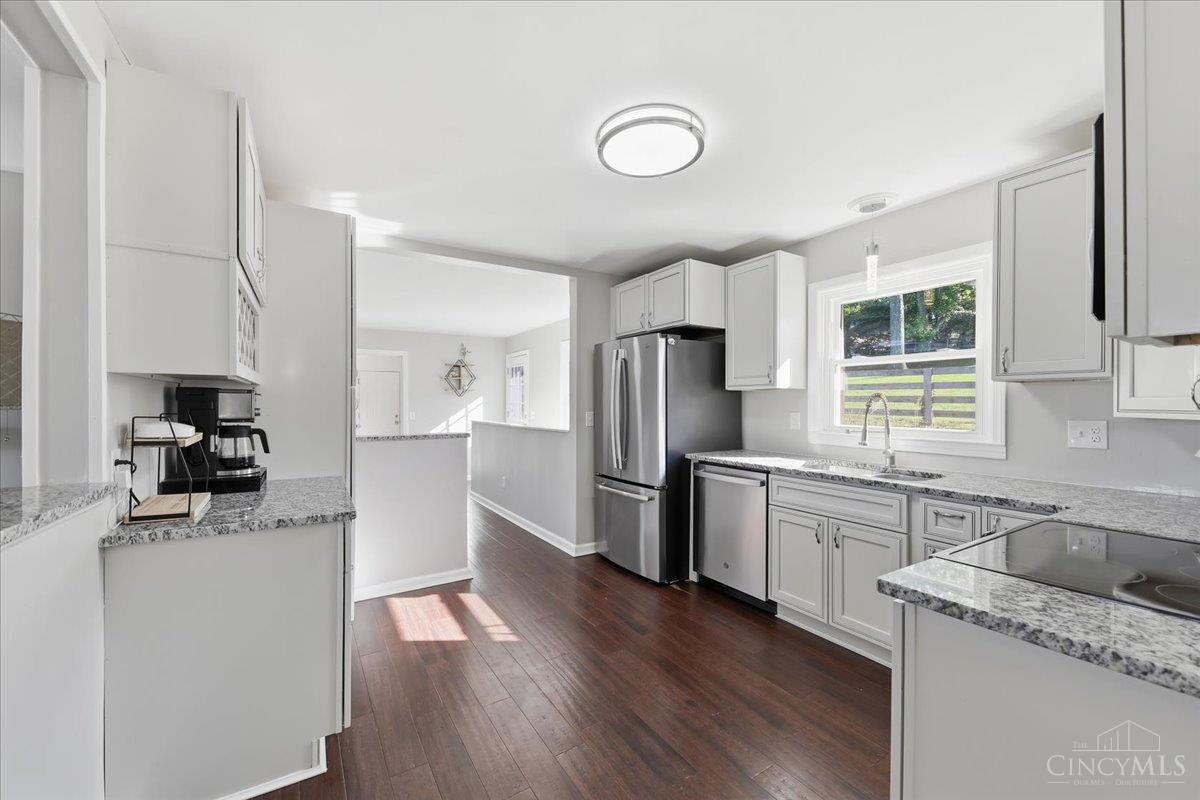 7540 Lawyer Road Cincinnati, OH 45244 - Photo 17 of 58