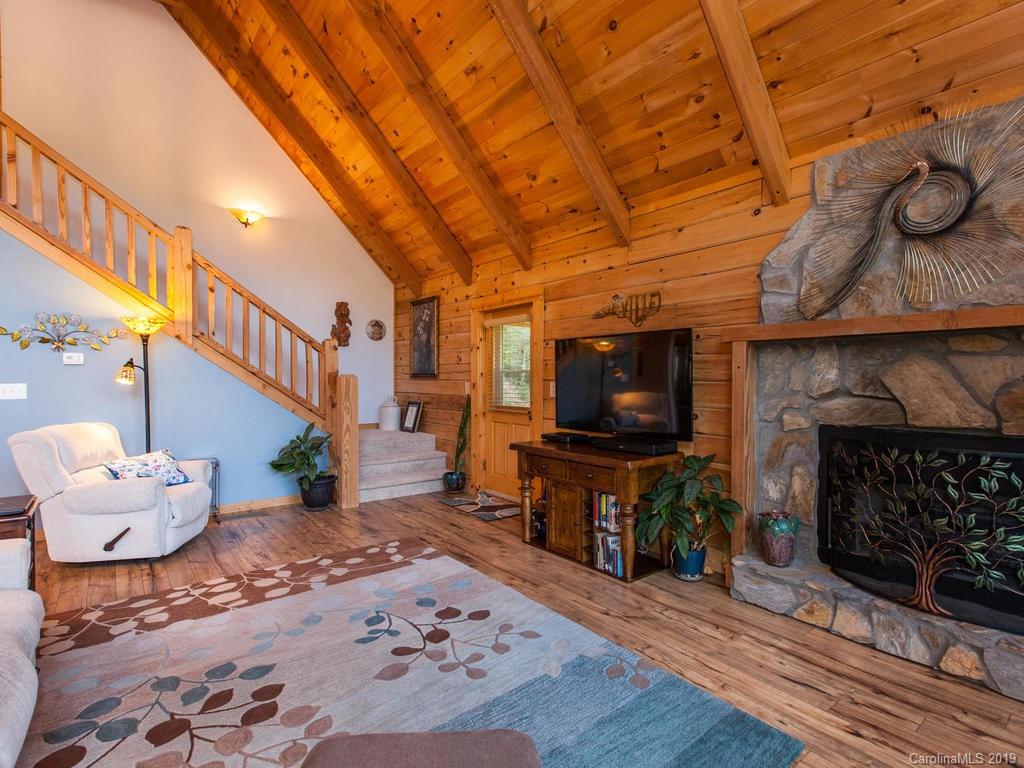 1002 Clarks Branch Road Leicester, NC 28748 - Photo 6 of 33 Gallery Image 6