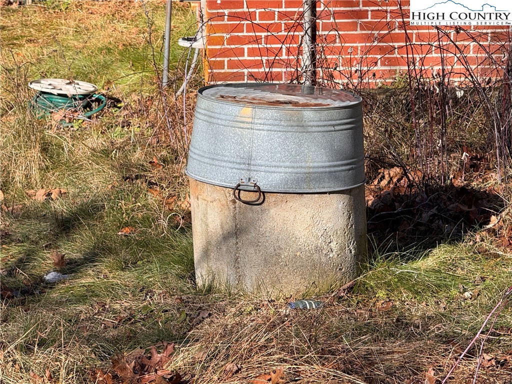 Squirrel Creek Road Newland, NC 28657 - Photo 22 of 28