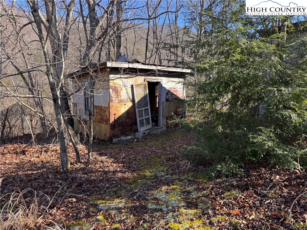 Squirrel Creek Road Newland, NC 28657 - Photo 27 of 28