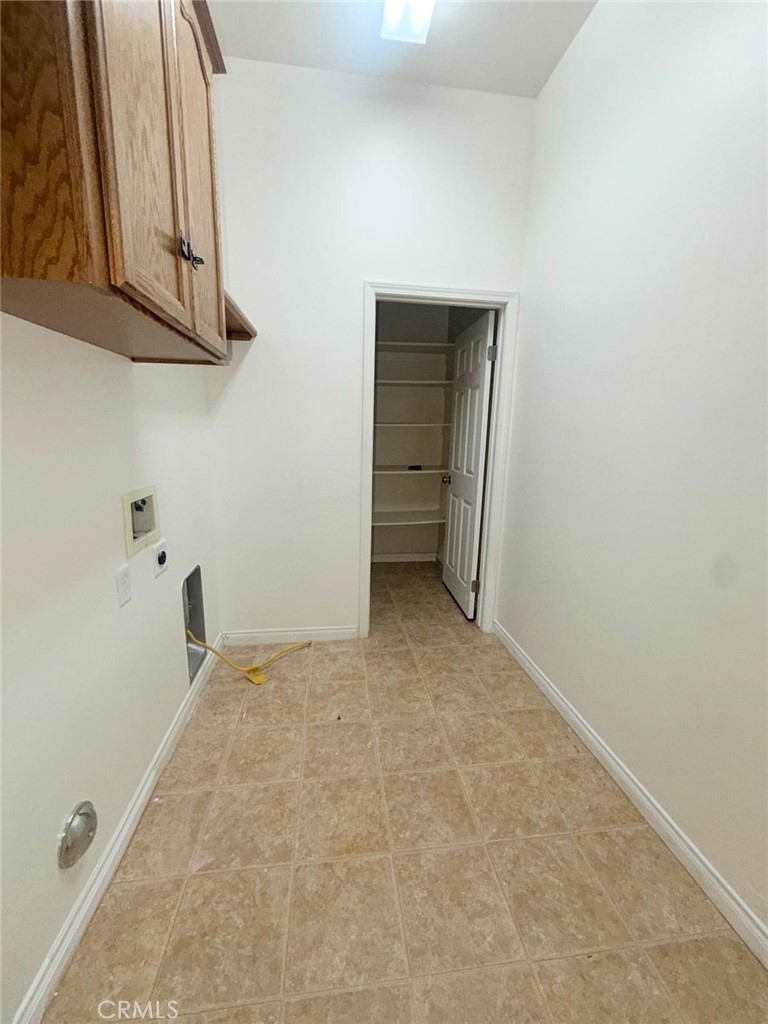 207 Riesling Vines Street Bakersfield, CA 93314 - Photo 11 of 19